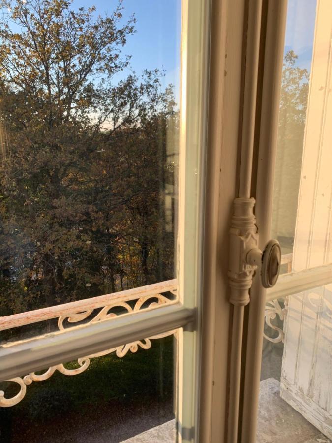 Le Manoir Des Rochers Bouere Exterior foto